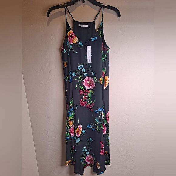 Three Eighty Two Leilani Cami Midi Dress in Black Floral. NWT Size XS - Picture 1 of 7